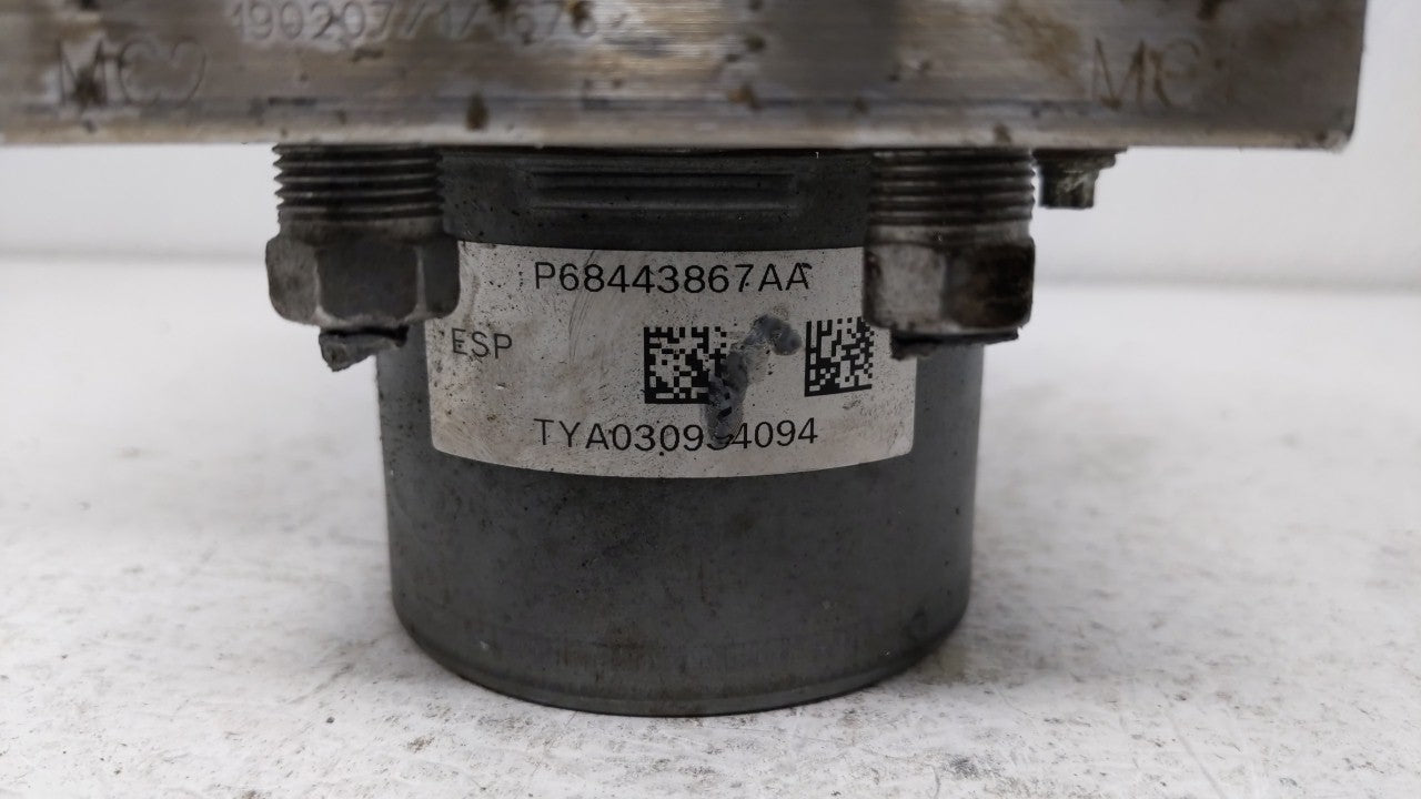 2015-2018 Dodge Grand Caravan ABS Pump Control Module Replacement P/N:P68183803AC 68183803AC Fits Fits 2015 2016 2017 2018 O