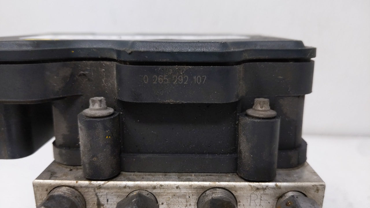 2015-2018 Dodge Grand Caravan ABS Pump Control Module Replacement P/N:P68183803AC 68183803AC Fits Fits 2015 2016 2017 2018 O