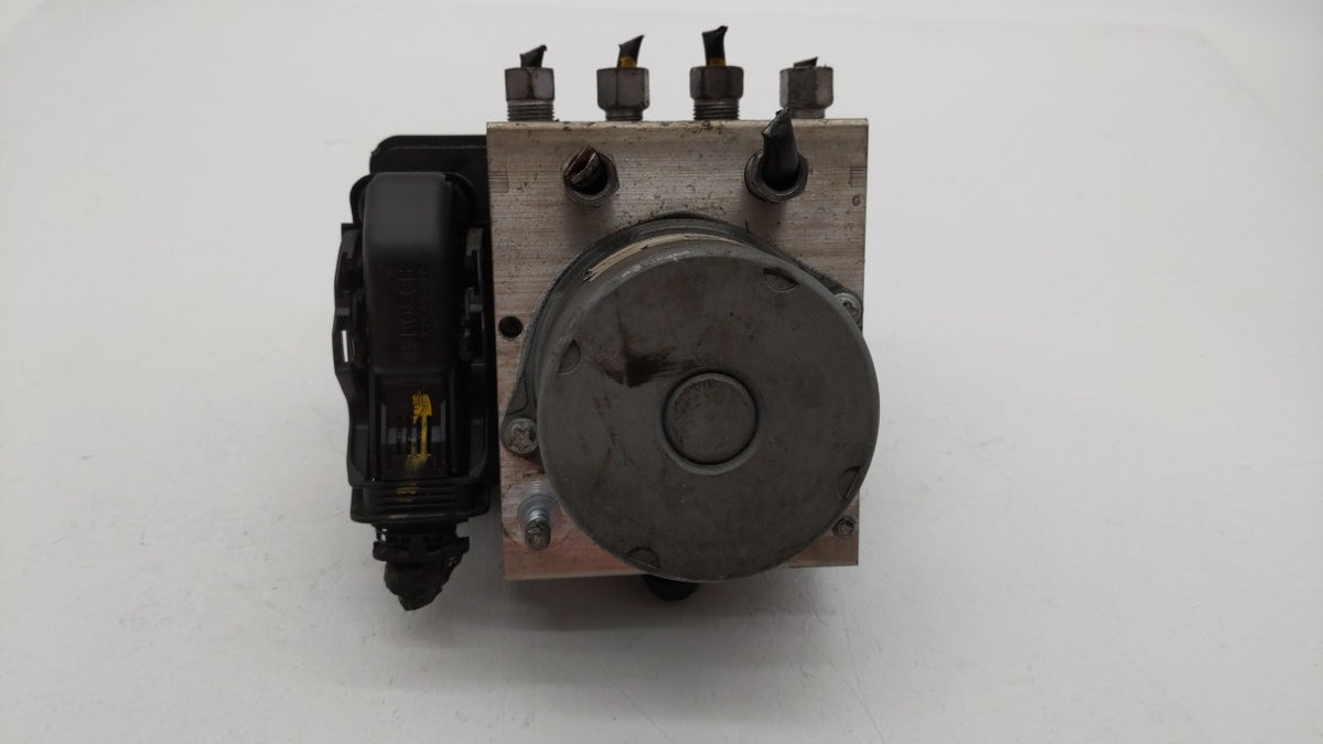 2015-2020 Dodge Grand Caravan Anti-Lock Brake ABS Pump Module Actuator OEM P/N:P68183803AC 68183803AC Fits OEM Used Auto Par
