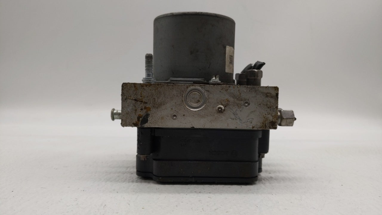 2015-2018 Dodge Grand Caravan ABS Pump Control Module Replacement P/N:P68183803AC 68183803AC Fits Fits 2015 2016 2017 2018 O