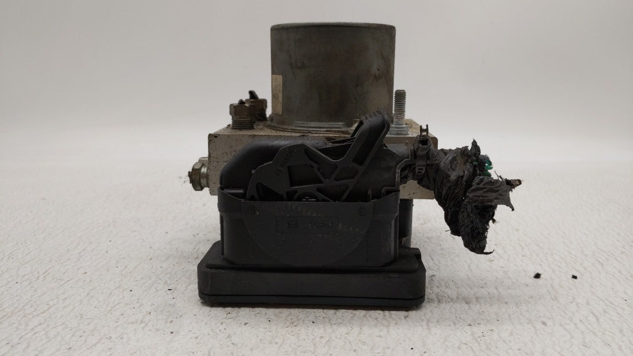 2015-2018 Dodge Grand Caravan ABS Pump Control Module Replacement P/N:P68183803AC 68183803AC Fits Fits 2015 2016 2017 2018 O