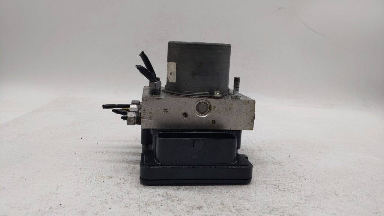 2015-2018 Dodge Grand Caravan ABS Pump Control Module Replacement P/N:P68183803AC 68183803AC Fits Fits 2015 2016 2017 2018 O