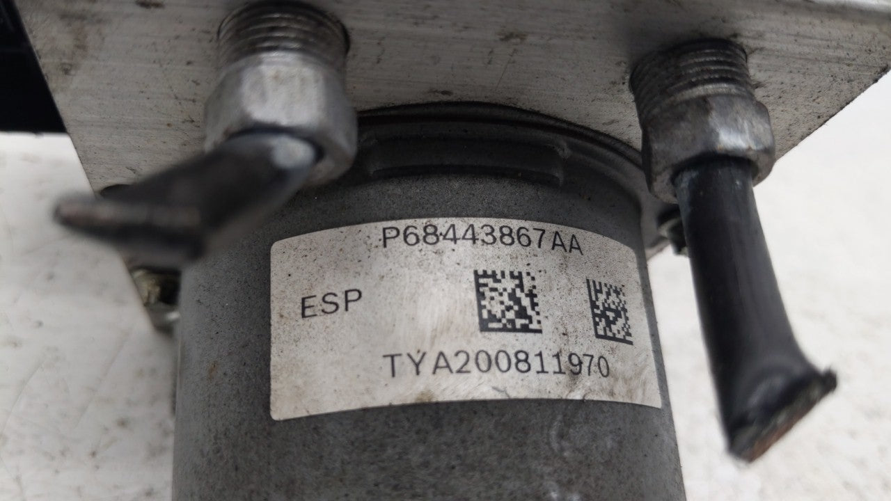 2015-2018 Dodge Grand Caravan ABS Pump Control Module Replacement P/N:P68183803AC 68183803AC Fits Fits 2015 2016 2017 2018 O