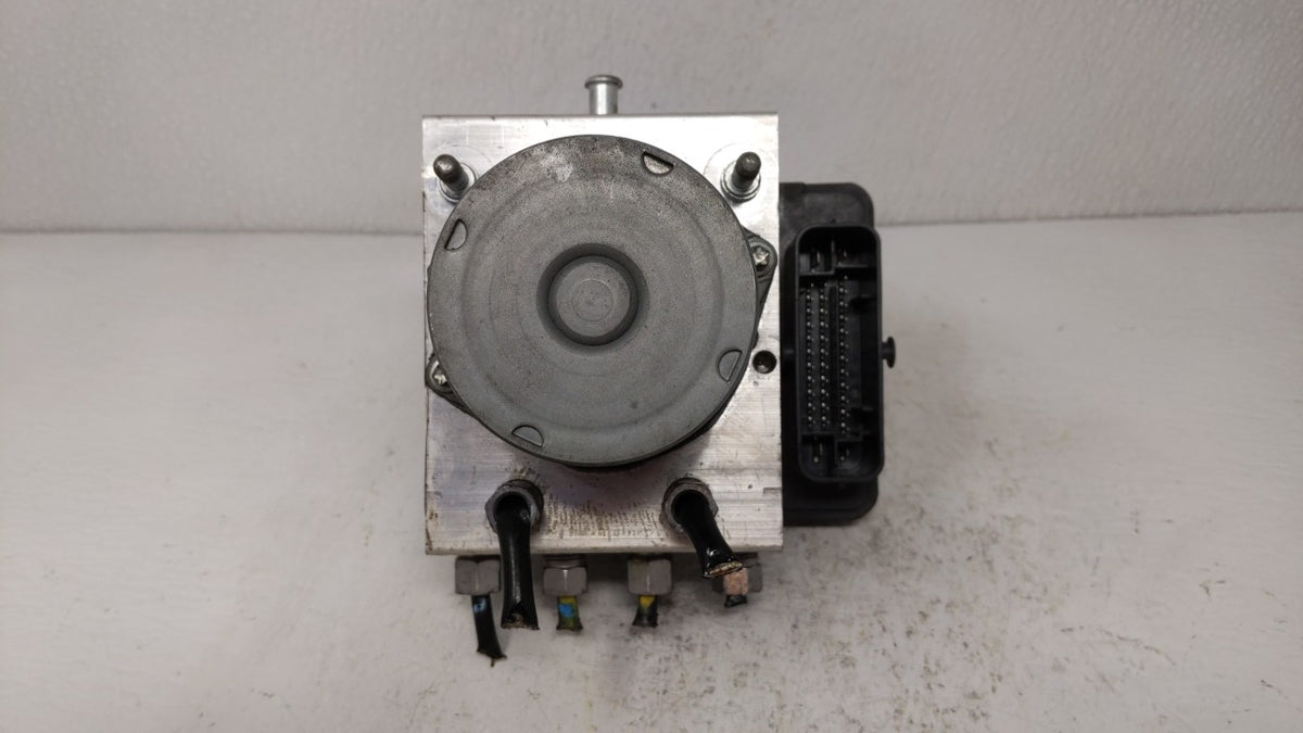 2015-2020 Dodge Grand Caravan Anti-Lock Brake ABS Pump Module Actuator OEM P/N:P68183803AC 68183803AC Fits OEM Used Auto Par