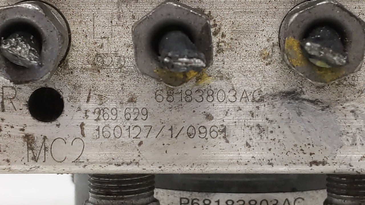 2015-2018 Dodge Grand Caravan ABS Pump Control Module Replacement P/N:P68183803AC 68183803AC Fits Fits 2015 2016 2017 2018 O