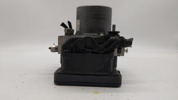 2015-2018 Dodge Grand Caravan ABS Pump Control Module Replacement P/N:P68183803AC 68183803AC Fits Fits 2015 2016 2017 2018 OEM Used Auto Parts