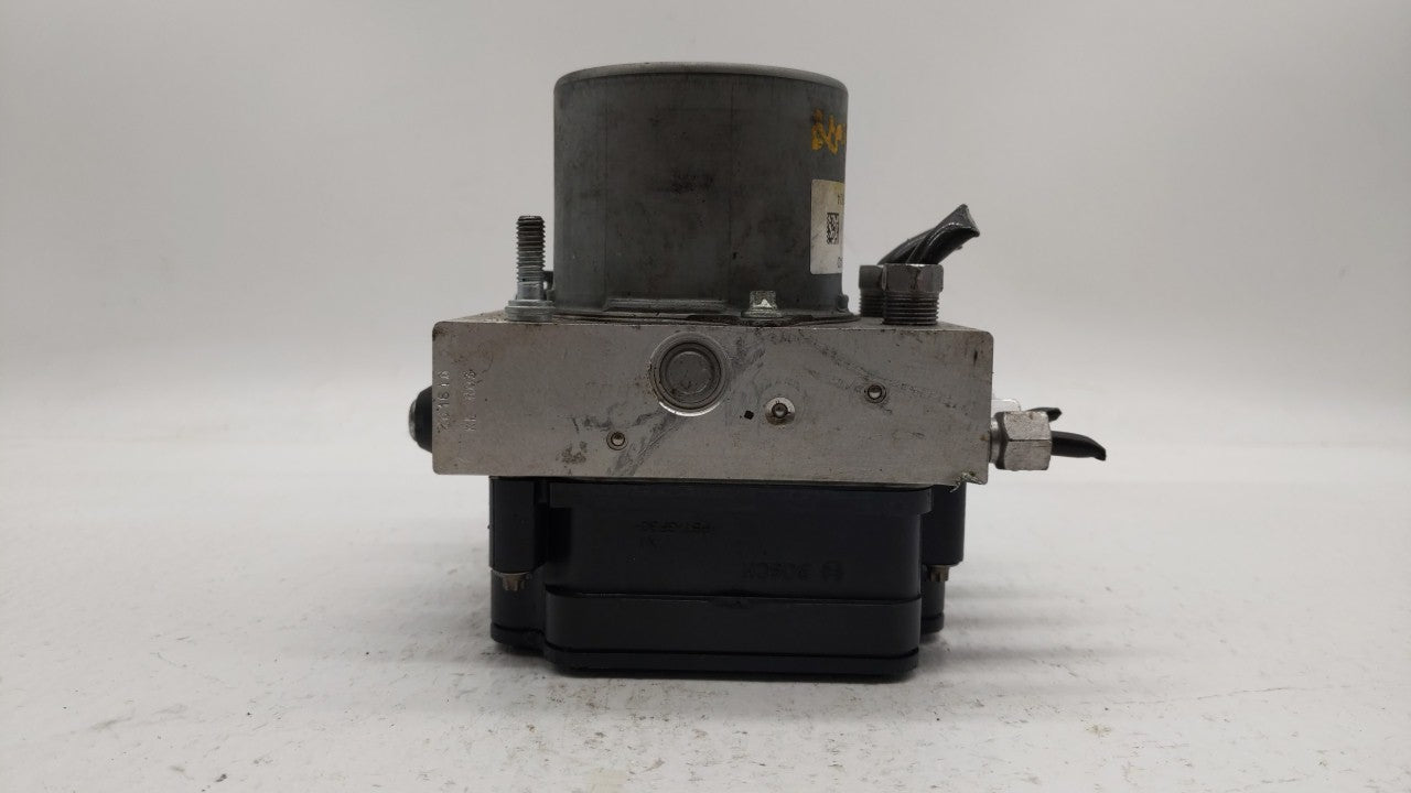 2015-2018 Dodge Grand Caravan ABS Pump Control Module Replacement P/N:P68183803AC 68183803AC Fits Fits 2015 2016 2017 2018 O