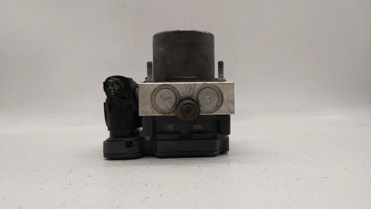 2015-2018 Dodge Grand Caravan ABS Pump Control Module Replacement P/N:P68183803AC 68183803AC Fits Fits 2015 2016 2017 2018 O