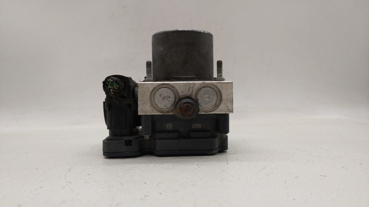 2015-2020 Dodge Grand Caravan Anti-Lock Brake ABS Pump Module Actuator OEM P/N:P68183803AC 68183803AC Fits OEM Used Auto Par