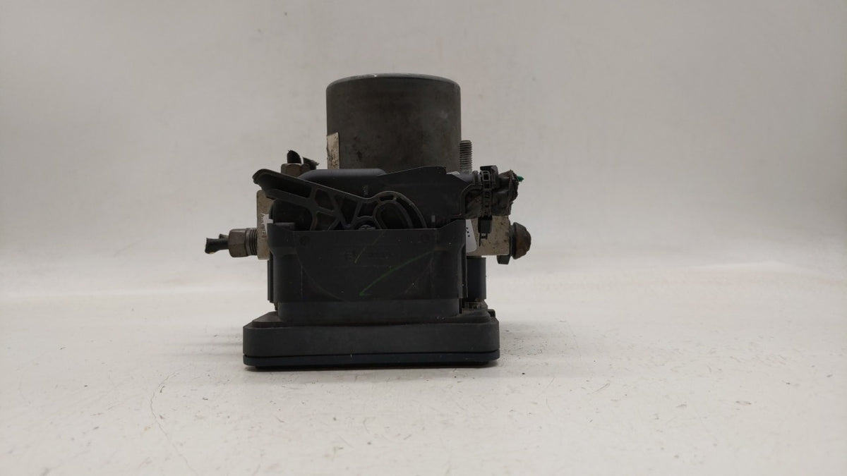 2015-2020 Dodge Grand Caravan Anti-Lock Brake ABS Pump Module Actuator OEM P/N:P68183803AC 68183803AC Fits OEM Used Auto Par