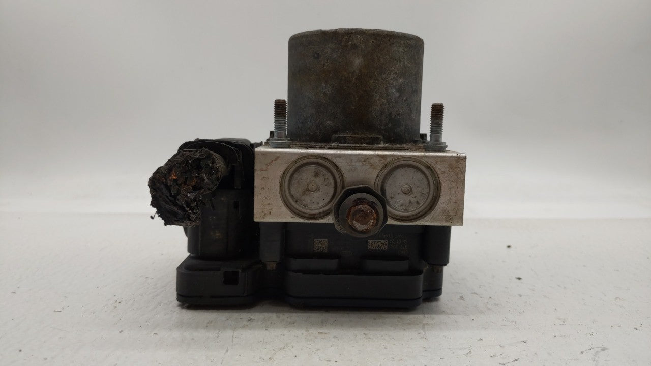 2015-2018 Dodge Grand Caravan ABS Pump Control Module Replacement P/N:P68183803AC 68183803AC Fits Fits 2015 2016 2017 2018 O