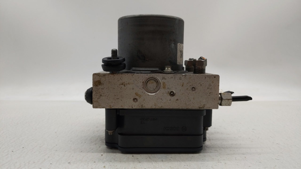 2015-2018 Dodge Grand Caravan ABS Pump Control Module Replacement P/N:P68183803AC 68183803AC Fits Fits 2015 2016 2017 2018 O