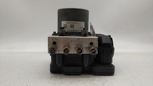 2015-2018 Dodge Grand Caravan ABS Pump Control Module Replacement P/N:P68183803AC 68183803AC Fits Fits 2015 2016 2017 2018 O