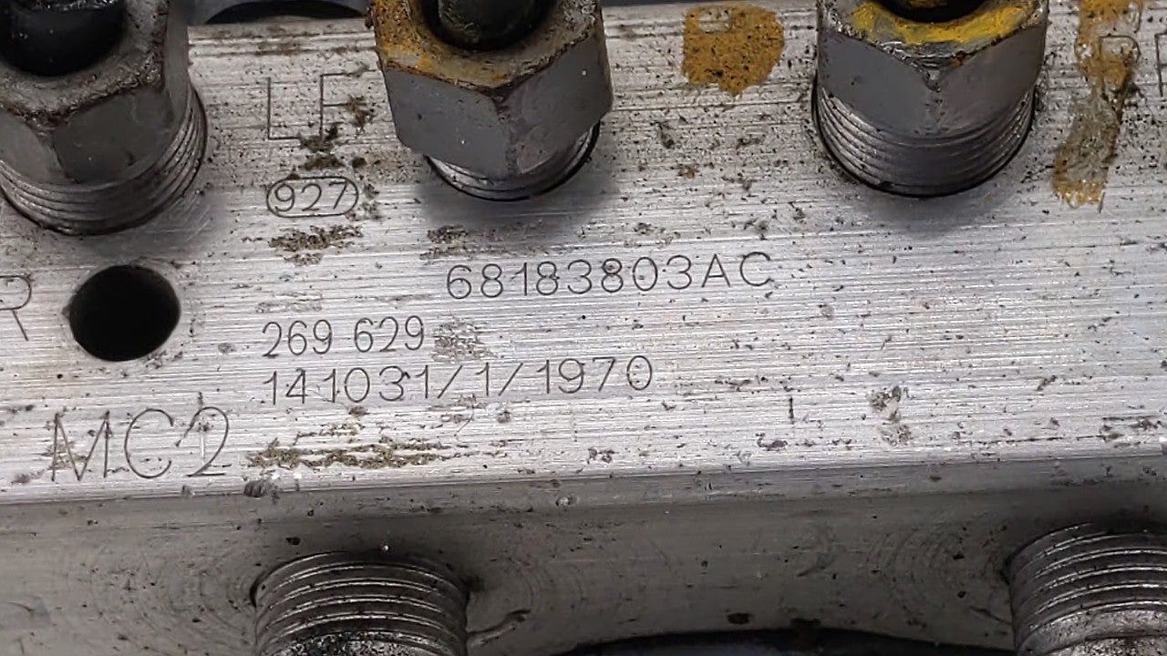 2015-2018 Dodge Grand Caravan ABS Pump Control Module Replacement P/N:P68183803AC 68183803AC Fits Fits 2015 2016 2017 2018 O