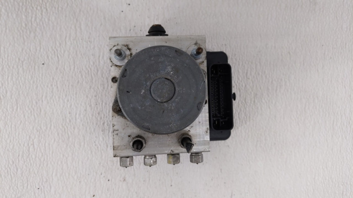 2015-2020 Dodge Grand Caravan Anti-Lock Brake ABS Pump Module Actuator OEM P/N:P68183803AC 68183803AC Fits OEM Used Auto Par