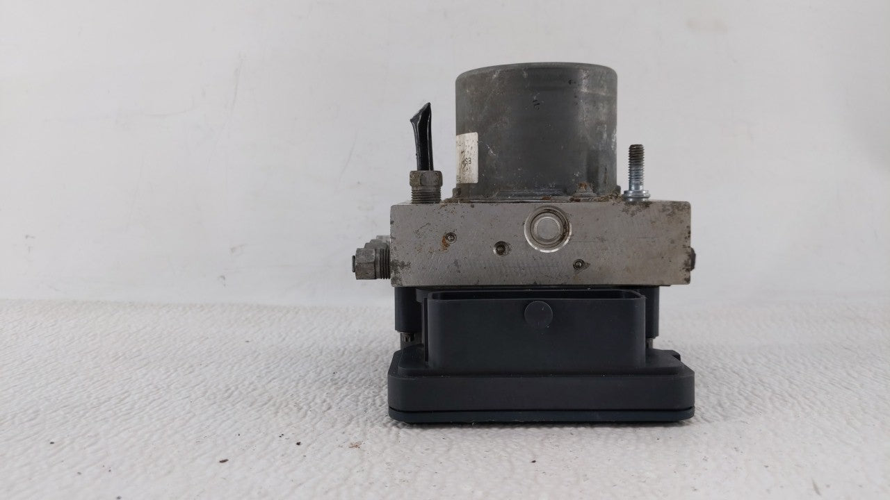 2015-2018 Dodge Grand Caravan ABS Pump Control Module Replacement P/N:P68183803AC 68183803AC Fits Fits 2015 2016 2017 2018 O