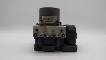 2015-2018 Dodge Grand Caravan ABS Pump Control Module Replacement P/N:P68183803AC 68183803AC Fits Fits 2015 2016 2017 2018 O