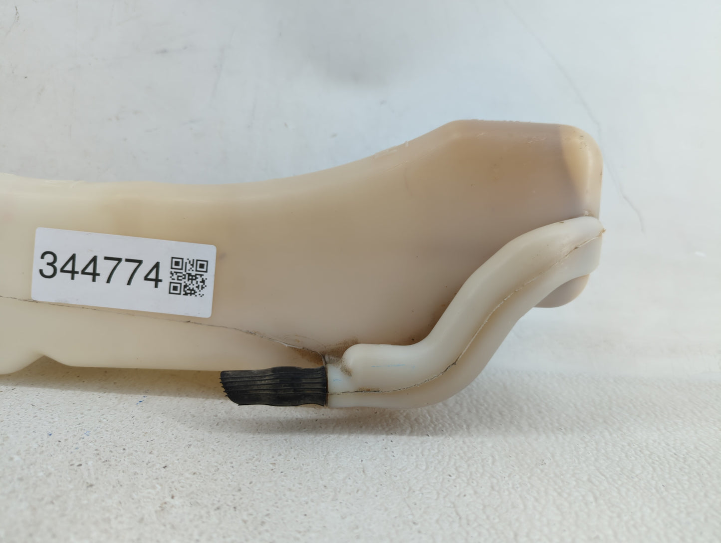 2008 Dodge Grand Caravan Radiator Coolant Overflow Expansion Tank Bottle - Oemusedautoparts1.com