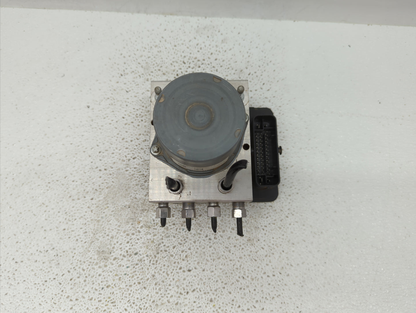 2015-2018 Dodge Grand Caravan ABS Pump Control Module Replacement P/N:68183803AC P68183803AC Fits Fits 2015 2016 2017 2018 O