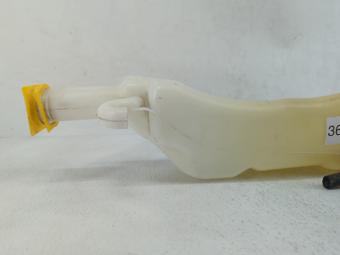 2008 Dodge Grand Caravan Radiator Coolant Overflow Expansion Tank Bottle - Oemusedautoparts1.com