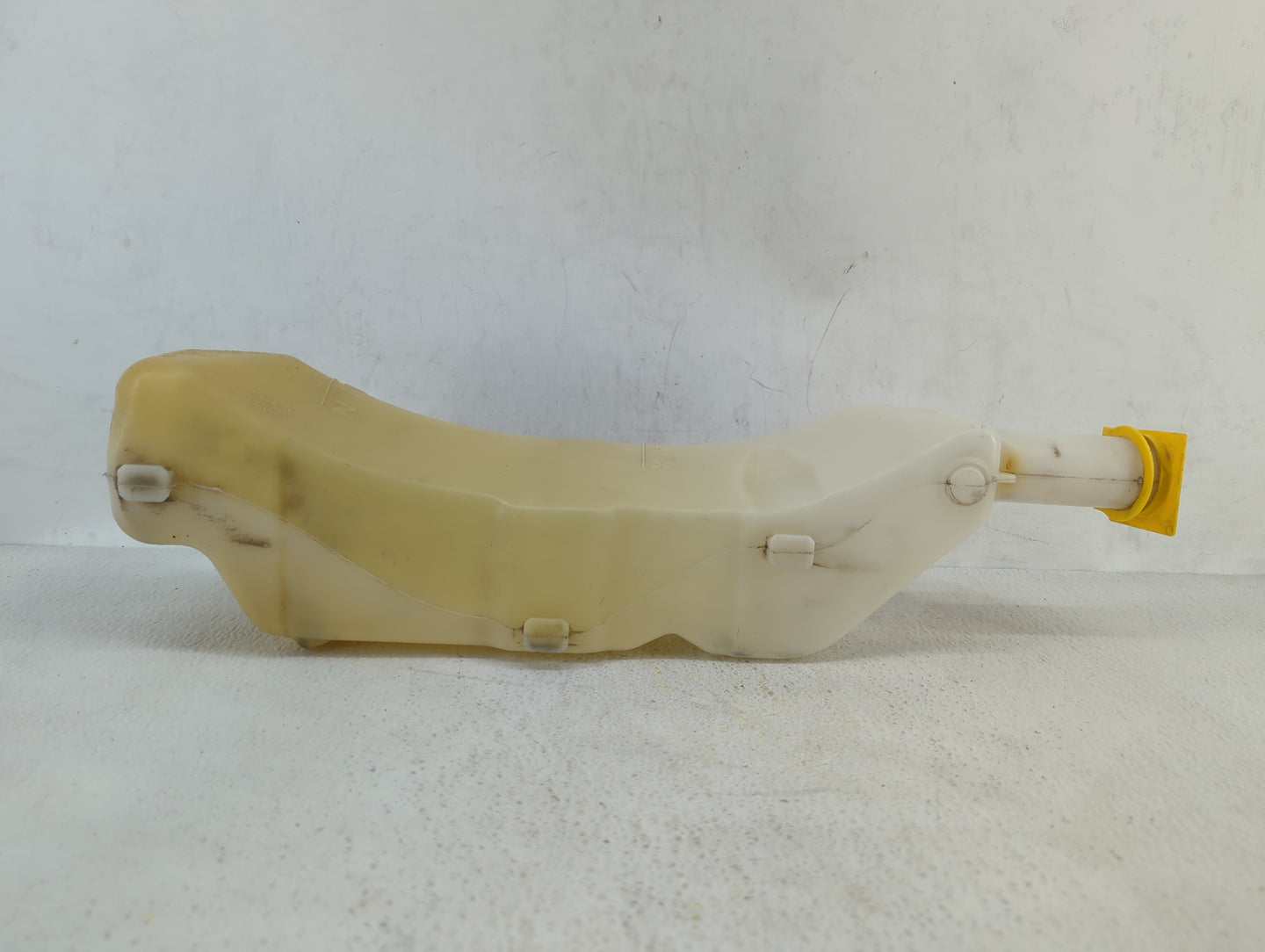 2008 Dodge Grand Caravan Radiator Coolant Overflow Expansion Tank Bottle - Oemusedautoparts1.com