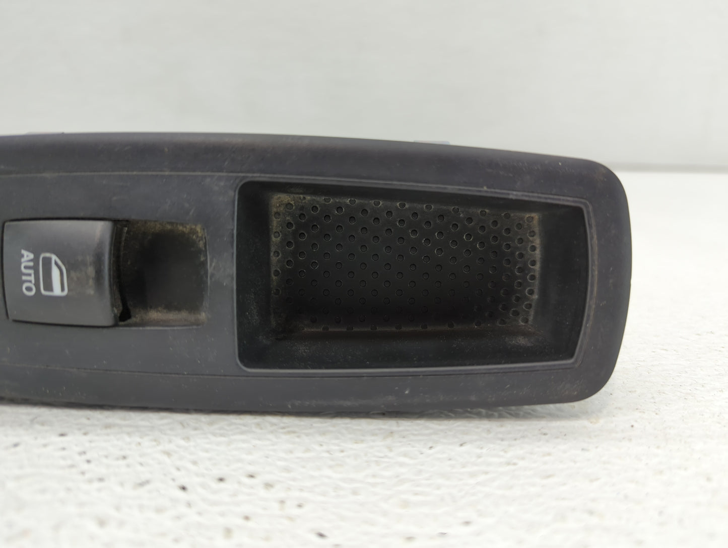 2016 Dodge Grand Caravan Passenger Right Power Window Switch - Oemusedautoparts1.com