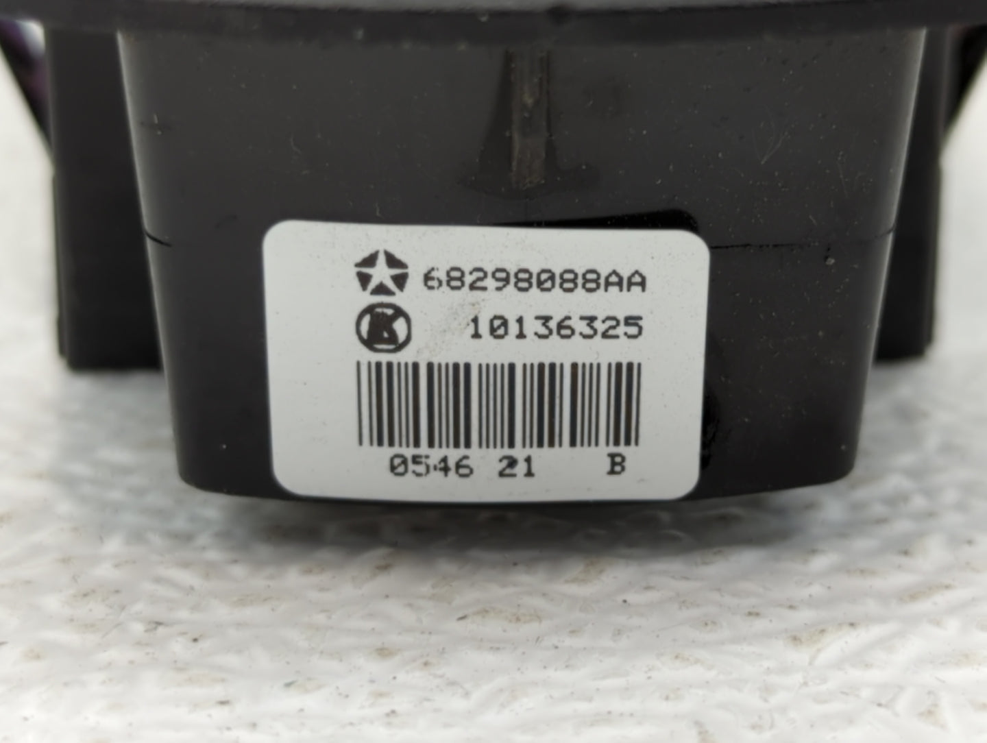 2016 Dodge Grand Caravan Passenger Right Power Window Switch - Oemusedautoparts1.com