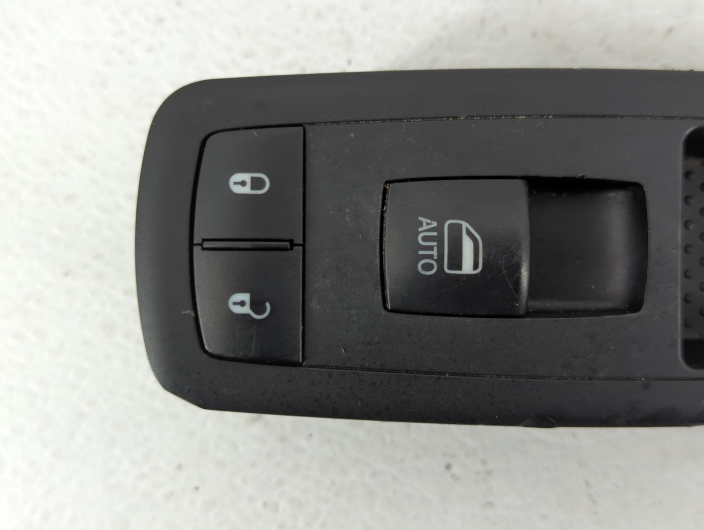 2016 Dodge Grand Caravan Passenger Right Power Window Switch 68298088aa - Oemusedautoparts1.com