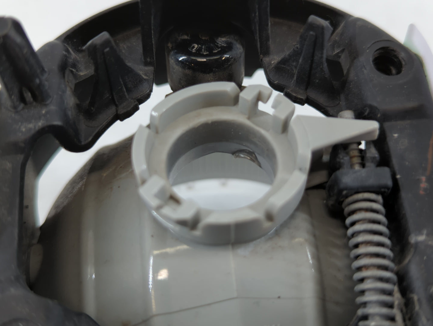 2010-2020 Dodge Grand Caravan Driver Left Oem Front Light Lamp - Oemusedautoparts1.com