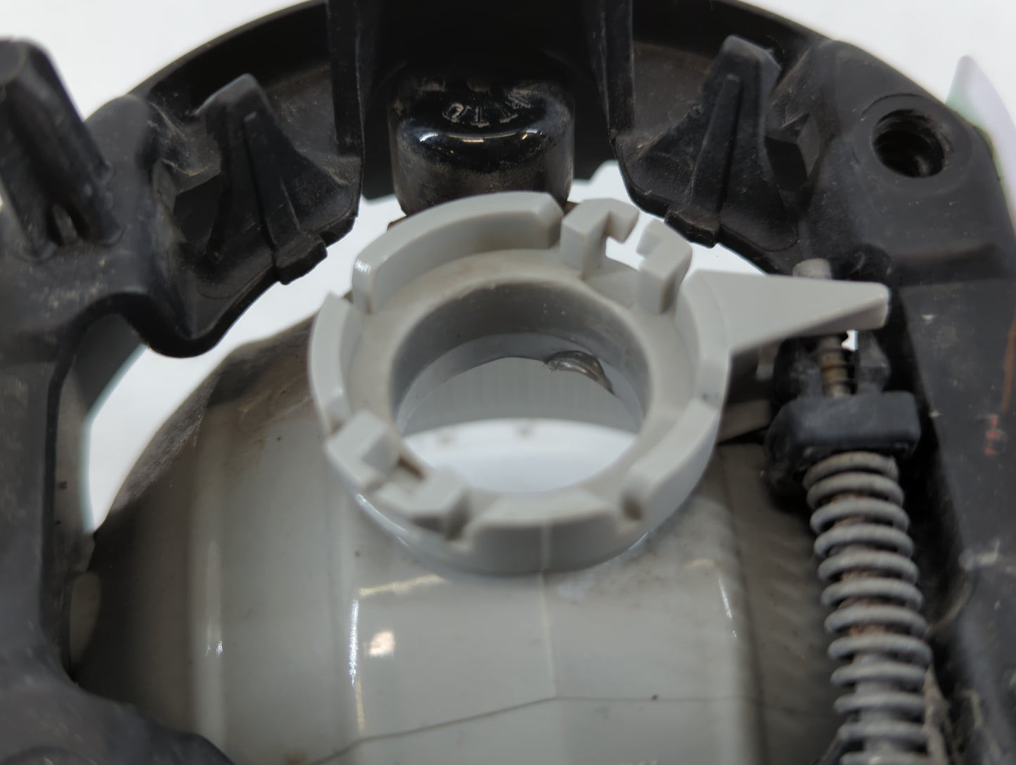 2010-2020 Dodge Grand Caravan Driver Left Oem Front Light Lamp - Oemusedautoparts1.com