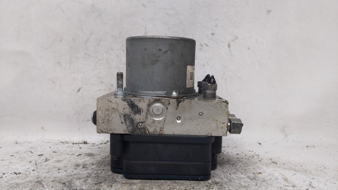 2015-2018 Dodge Grand Caravan ABS Pump Control Module Replacement P/N:P68183803AC Fits Fits 2015 2016 2017 2018 OEM Used Aut