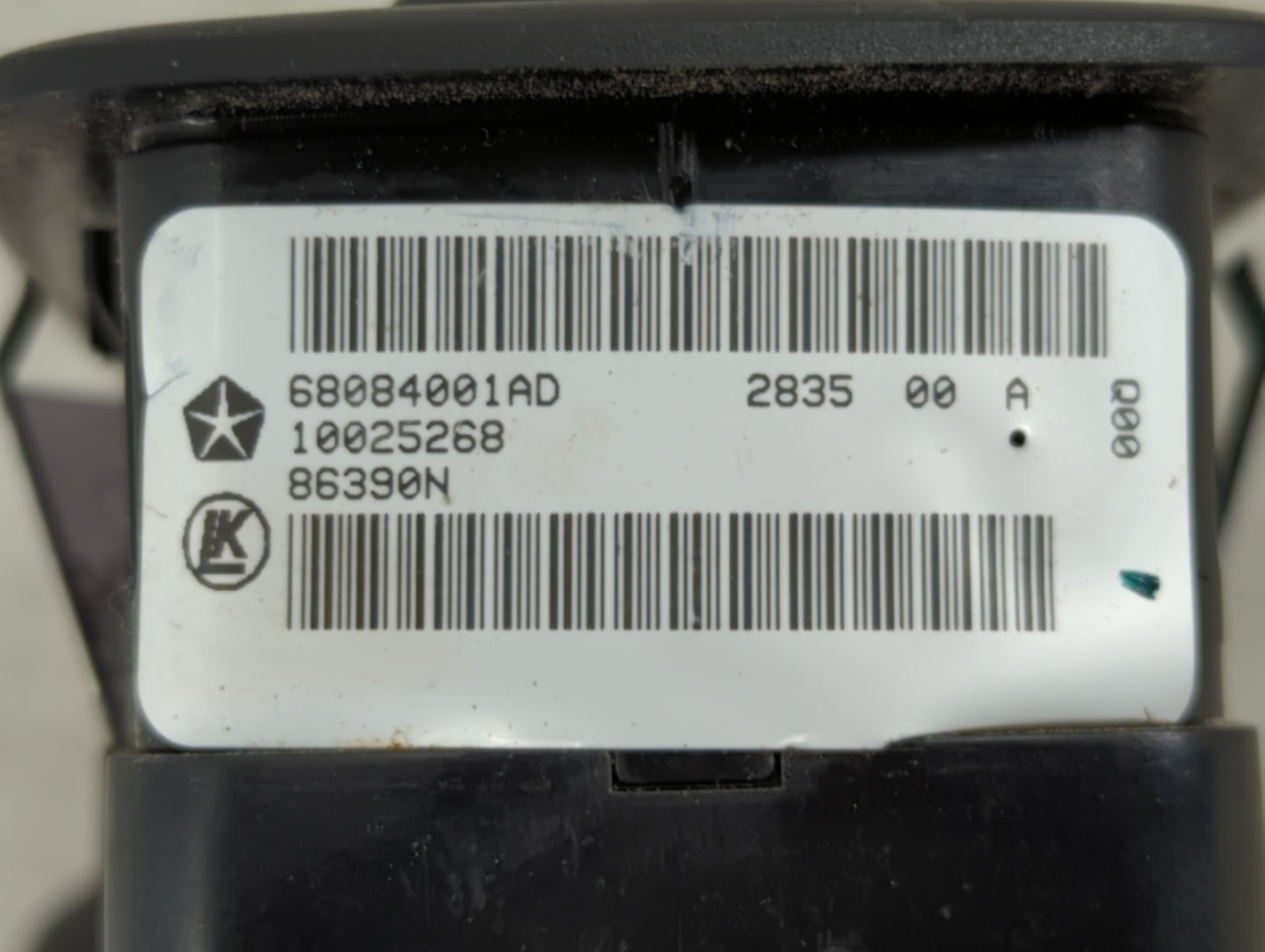2016 Dodge Journey Master Power Window Switch Replacement Driver Side Left P/N:68084001AD Fits OEM Used Auto Parts - Oemused