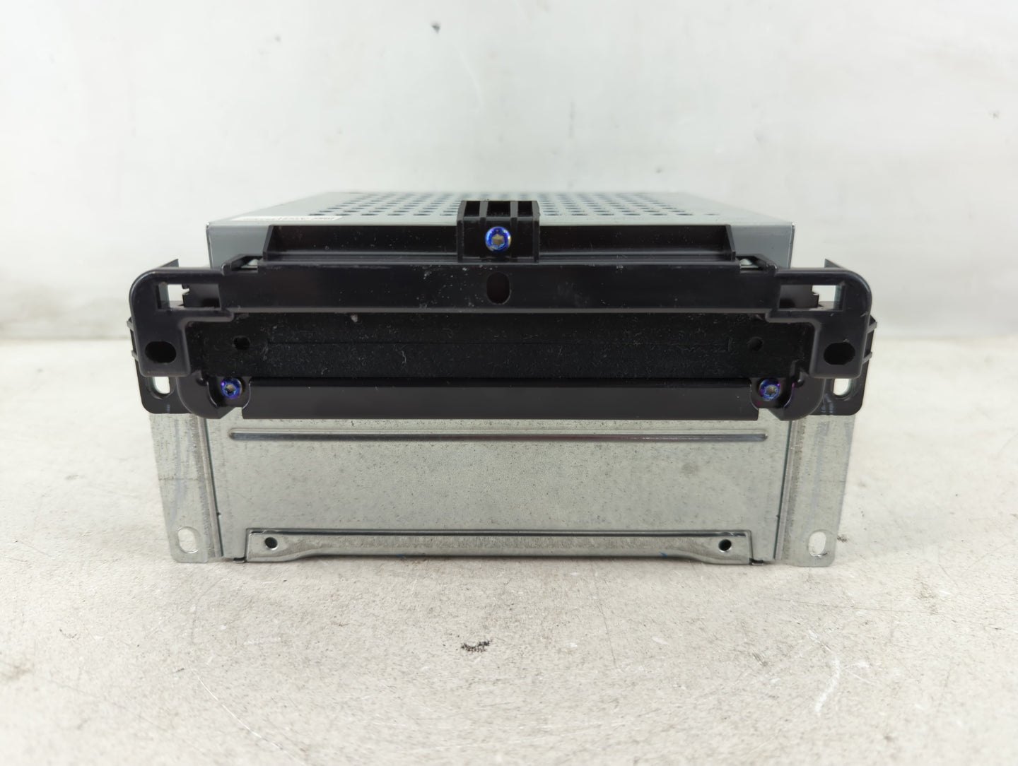 2018-2020 Dodge Journey Radio AM FM Cd Player Receiver Replacement P/N:P68209665AE Fits Fits 2018 2019 2020 OEM Used Auto Pa