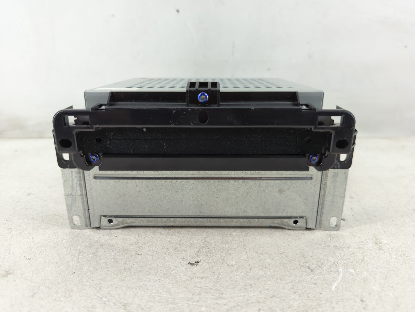 2018-2020 Dodge Journey Radio AM FM Cd Player Receiver Replacement P/N:P68209665AE Fits Fits 2018 2019 2020 OEM Used Auto Pa
