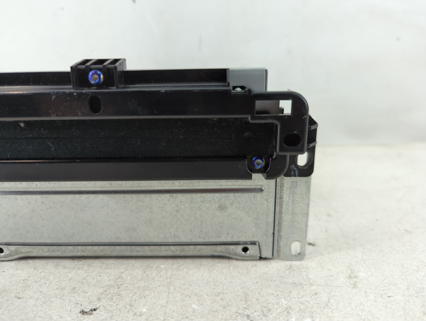 2018-2020 Dodge Journey Radio AM FM Cd Player Receiver Replacement P/N:P68209665AE Fits Fits 2018 2019 2020 OEM Used Auto Pa
