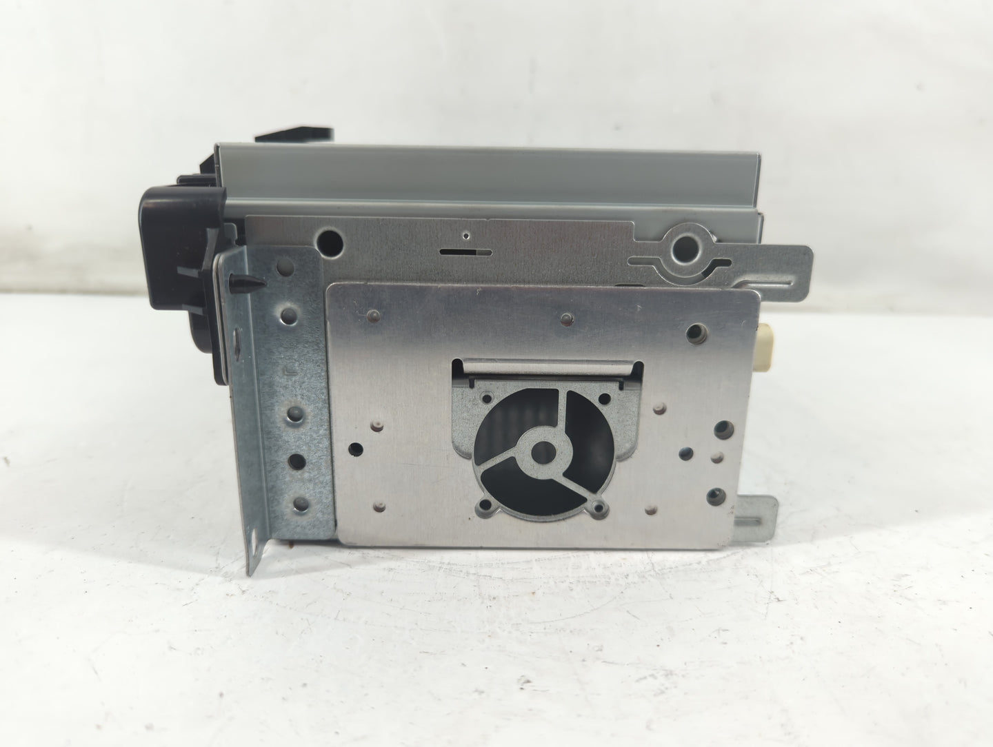 2016 Dodge Journey Radio AM FM Cd Player Receiver Replacement P/N:P68209666AE Fits OEM Used Auto Parts - Oemusedautoparts1.c