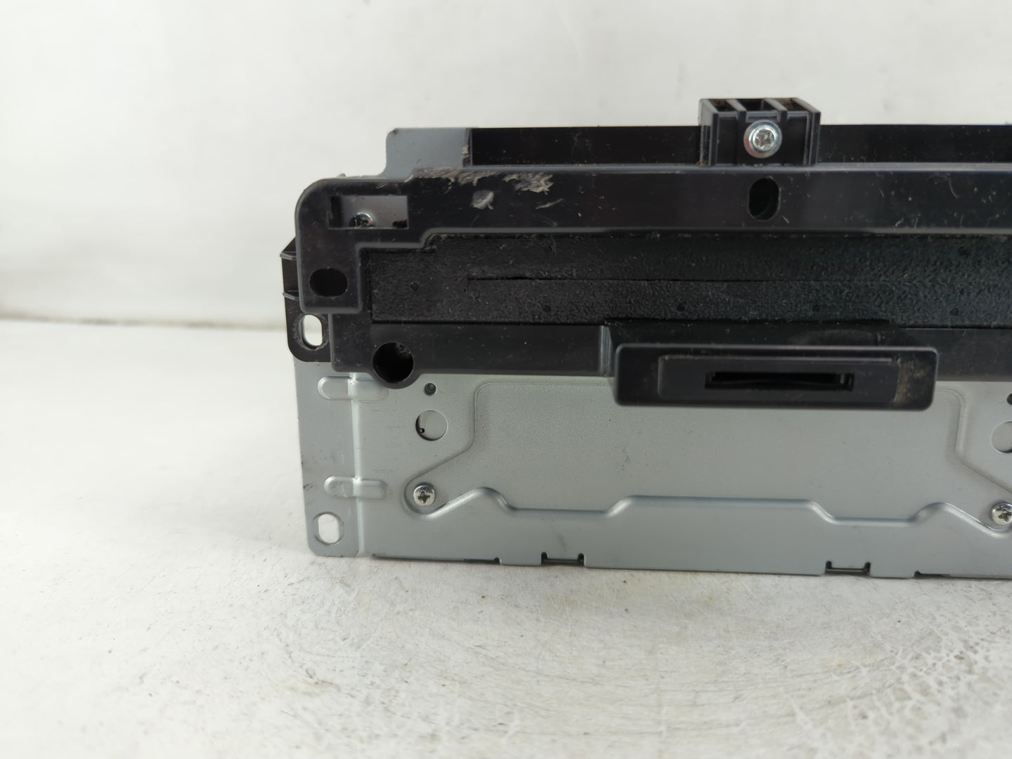 2018-2020 Dodge Journey Radio AM FM Cd Player Receiver Replacement P/N:P68283415AB Fits Fits 2018 2019 2020 OEM Used Auto Pa