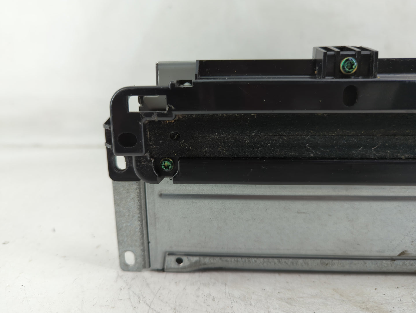 2018-2020 Dodge Journey Radio AM FM Cd Player Receiver Replacement P/N:P68209665AD Fits Fits 2018 2019 2020 OEM Used Auto Pa