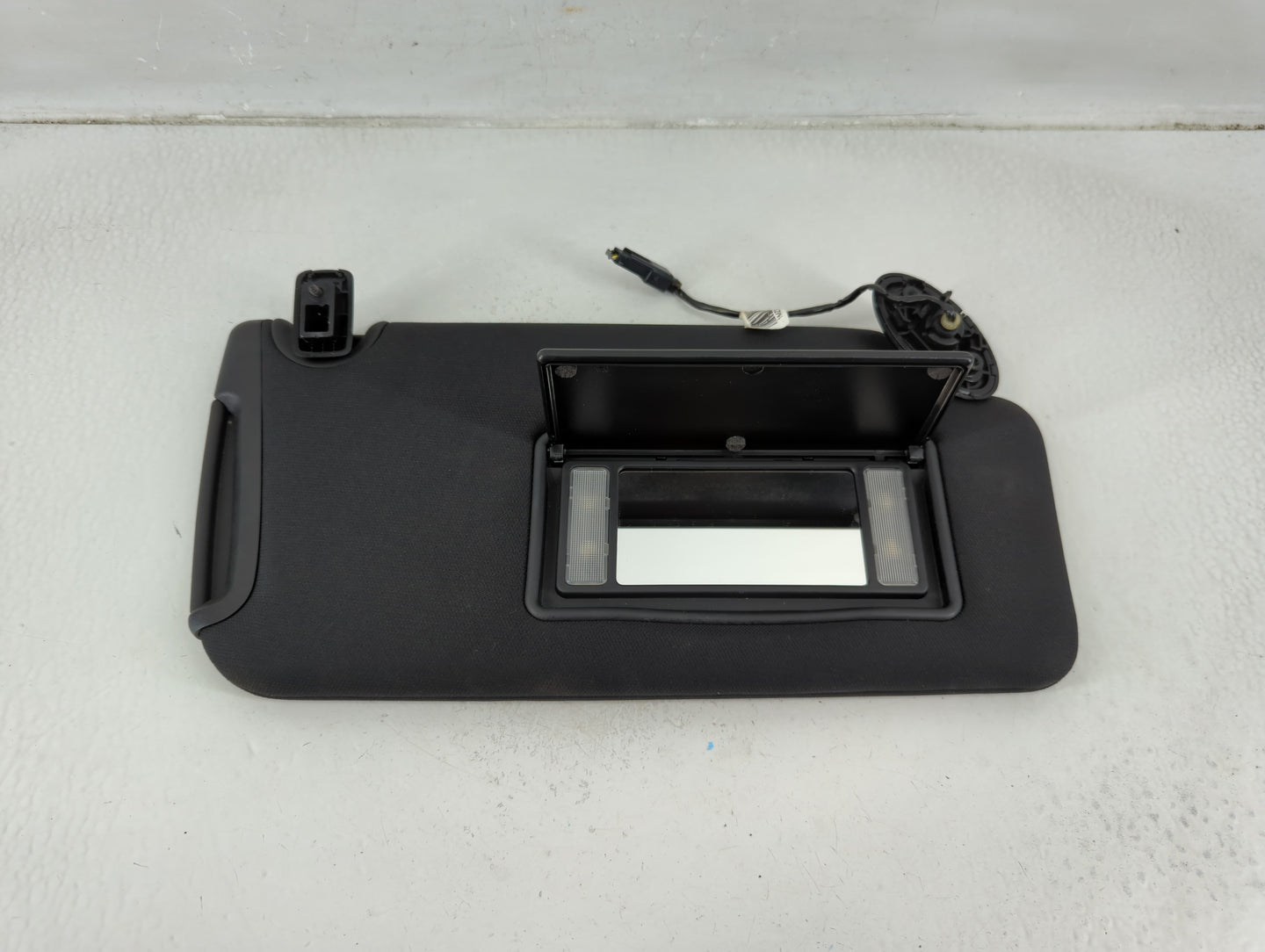 2011-2020 Dodge Journey Sun Visor Shade Replacement Passenger Right Mirror Fits OEM Used Auto Parts - Oemusedautoparts1.com