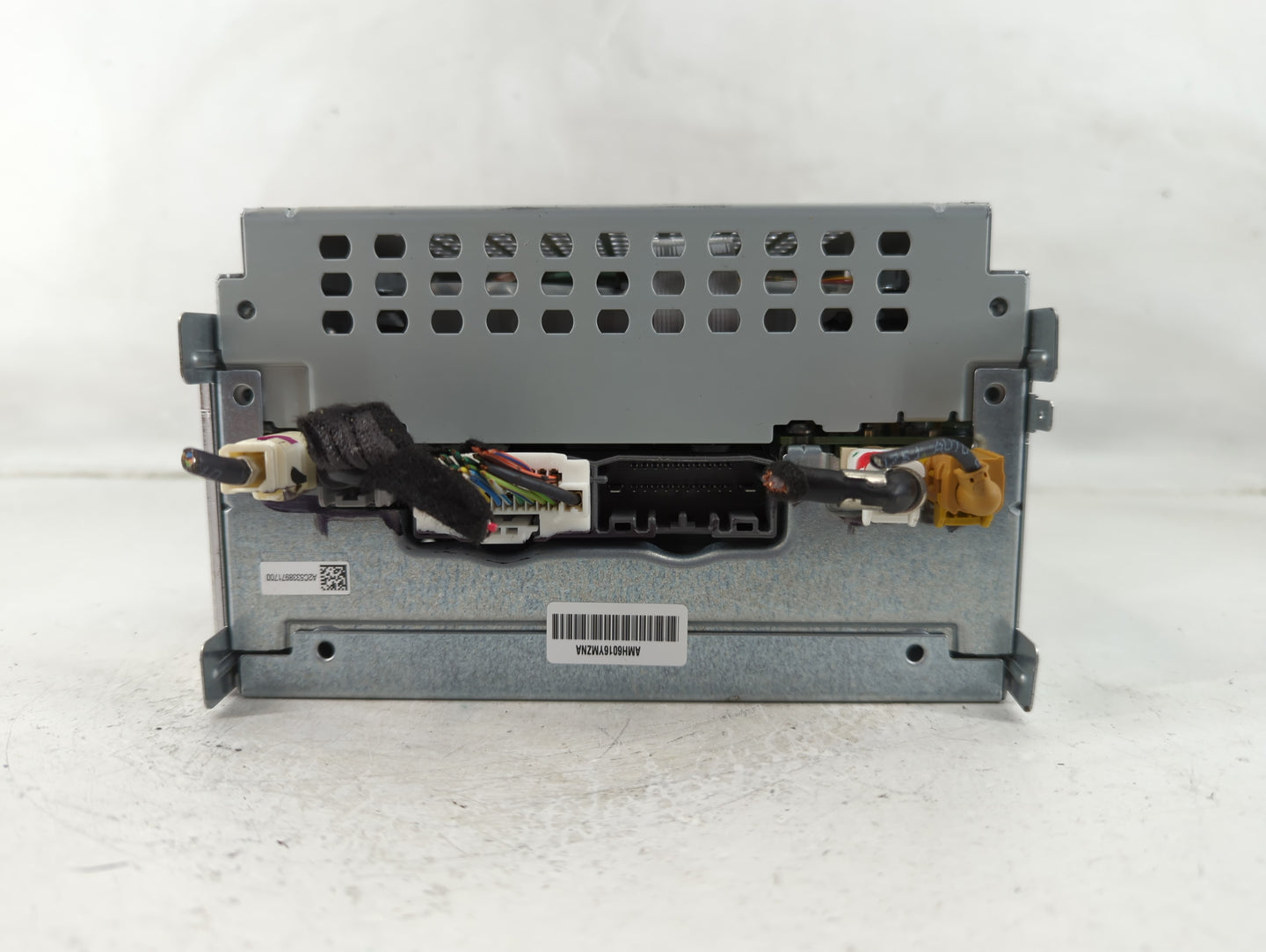 2018-2020 Dodge Journey Radio AM FM Cd Player Receiver Replacement P/N:P68209666AE Fits Fits 2018 2019 2020 OEM Used Auto Pa