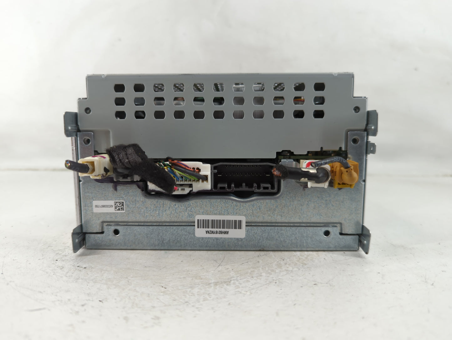 2018-2020 Dodge Journey Radio AM FM Cd Player Receiver Replacement P/N:P68209666AE Fits Fits 2018 2019 2020 OEM Used Auto Pa