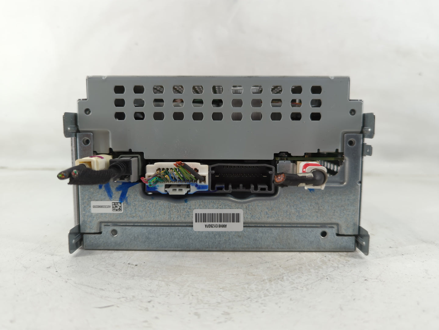 2018-2020 Dodge Journey Radio AM FM Cd Player Receiver Replacement P/N:P68209666AE Fits Fits 2018 2019 2020 OEM Used Auto Pa