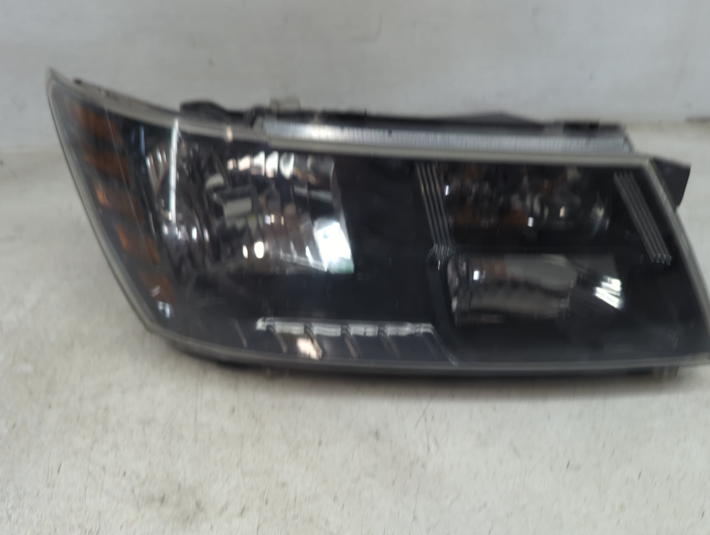 2018-2020 Dodge Journey Driver Left Oem Front Light Lamp 1179133 - Oemusedautoparts1.com