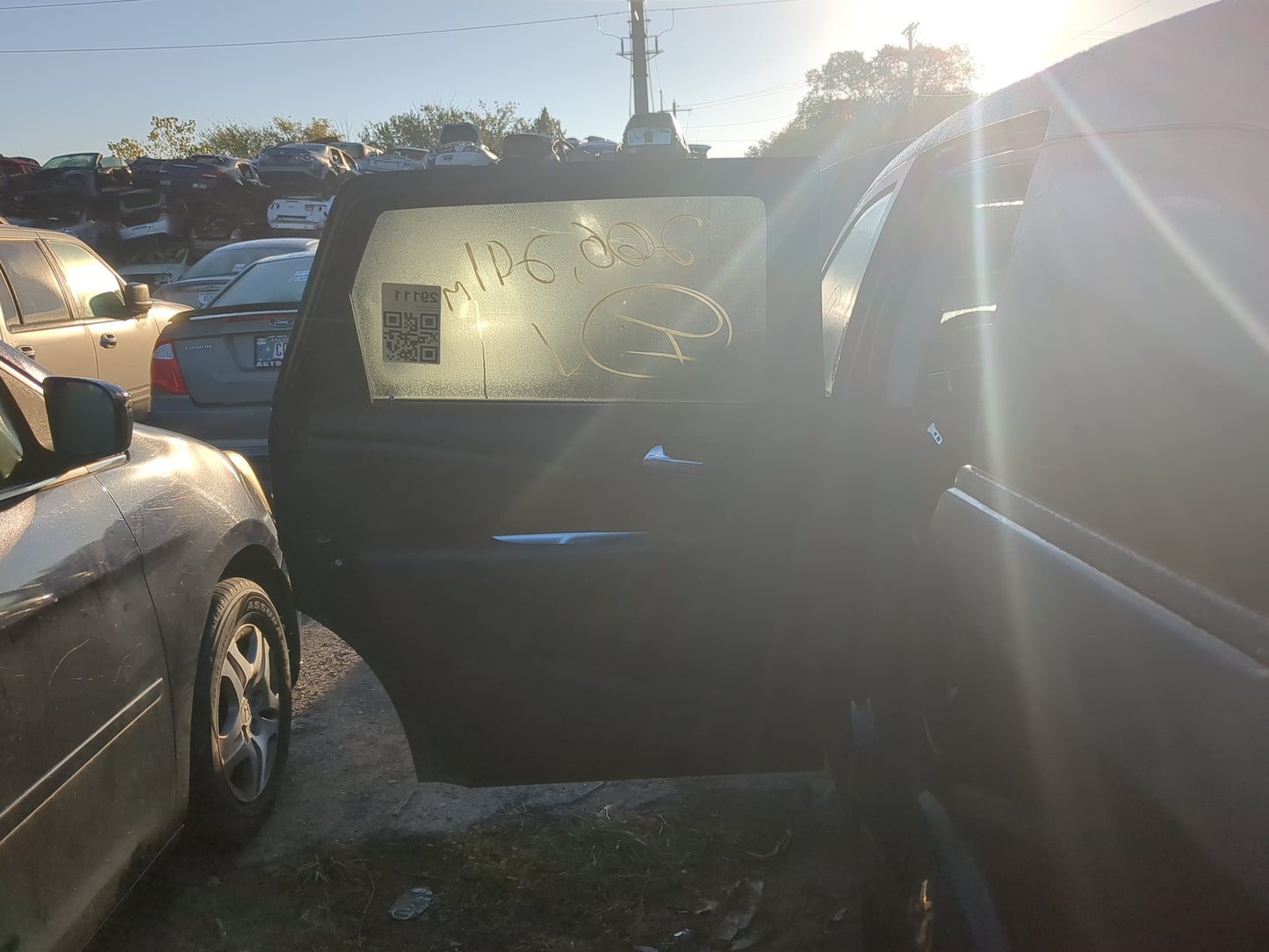 2016 Dodge Journey Driver Rear Door Oem - Oemusedautoparts1.com