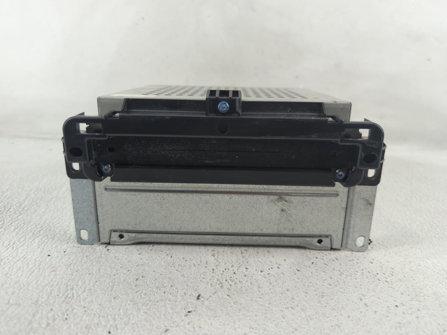 2018-2020 Dodge Journey Radio AM FM Cd Player Receiver Replacement P/N:P68209665AE Fits Fits 2018 2019 2020 OEM Used Auto Pa