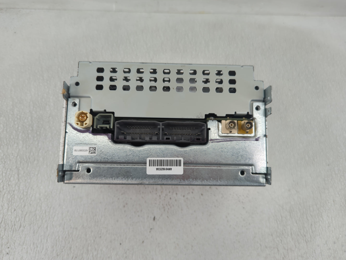 2018-2020 Dodge Journey Radio AM FM Cd Player Receiver Replacement P/N:P68209665AE Fits Fits 2018 2019 2020 OEM Used Auto Pa