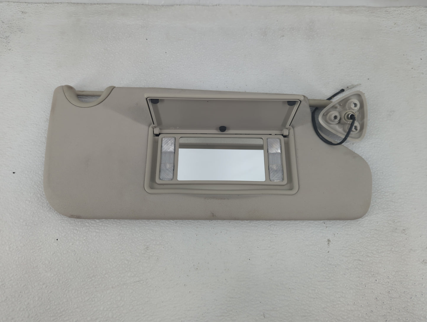 2011-2020 Dodge Journey Sun Visor Shade Replacement Passenger Right Mirror Fits OEM Used Auto Parts - Oemusedautoparts1.com