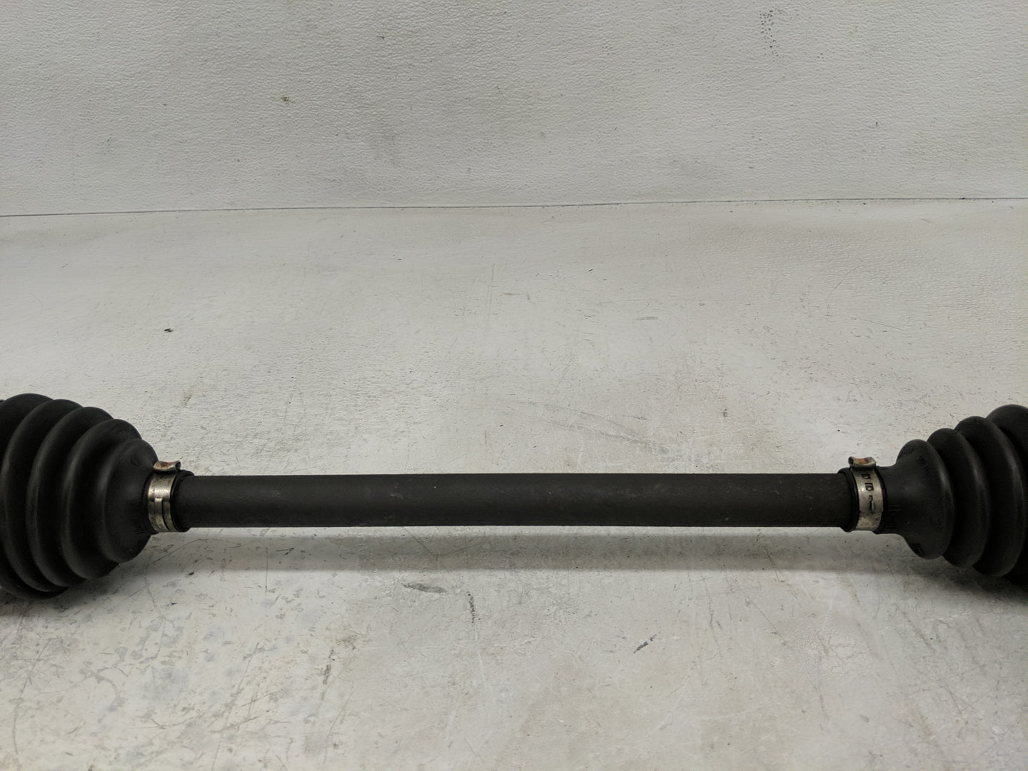 2016 Dodge Journey Axle Shaft Front Driver Cv C/v - Oemusedautoparts1.com