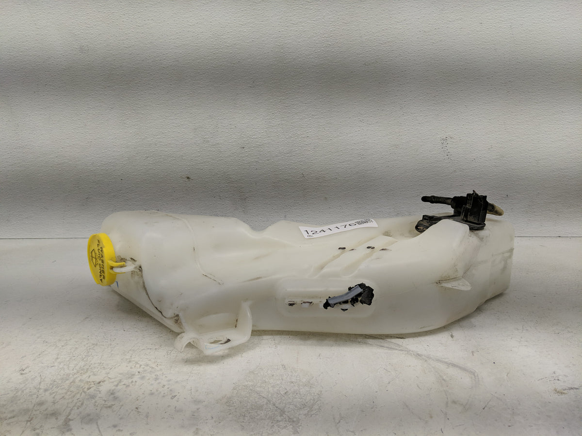 2016 Dodge Journey Windshield Washer Fluid Reservoir Bottle 1241176 - Oemusedautoparts1.com