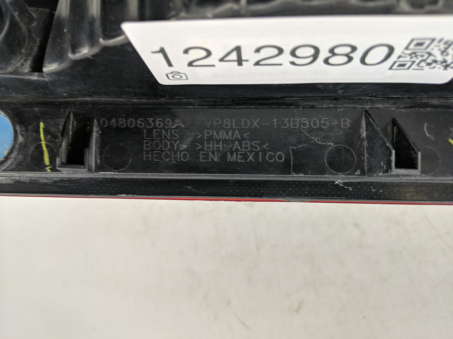 2016 Dodge Journey Passenger Right Side Deck Lid Mounted Tail Light 1242980 - Oemusedautoparts1.com